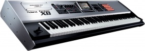 ROLAND  - FANTOM X8